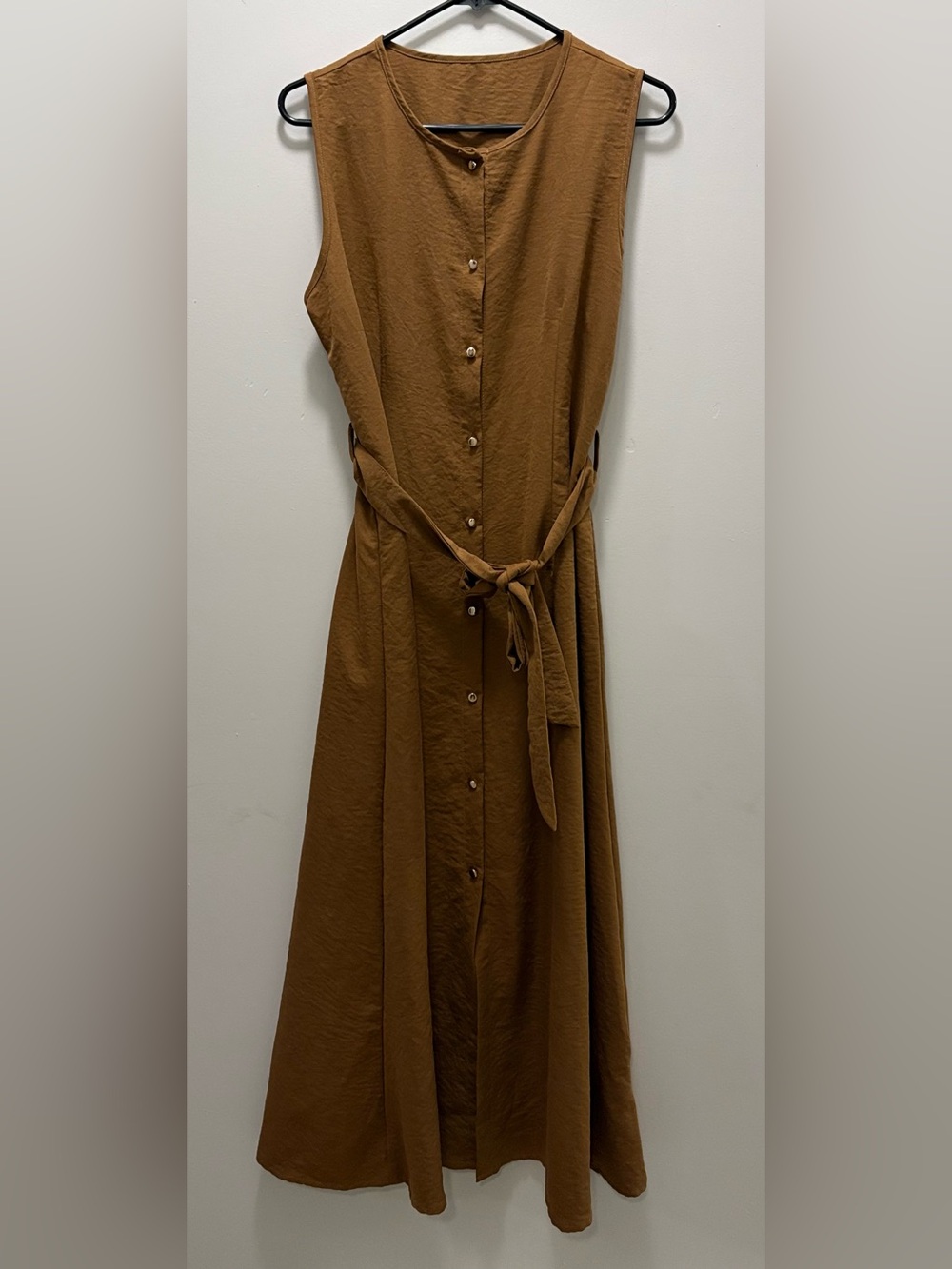 SHEIN Sleeveless Button-Front Maxi Dress in Brown
